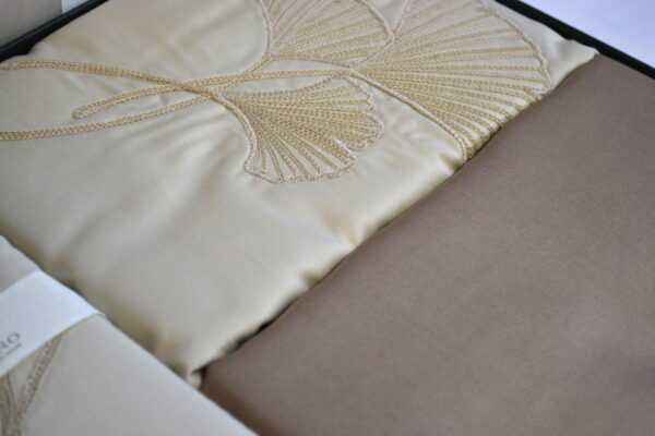 Постільна білизна La Romano Silk Satin 200×220 см Estela Wind - Image 7