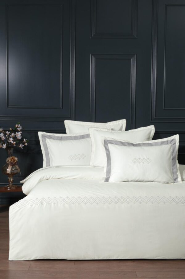 Постільна білизна La Romano Silk Satin 200×220 см Merisa Ash
