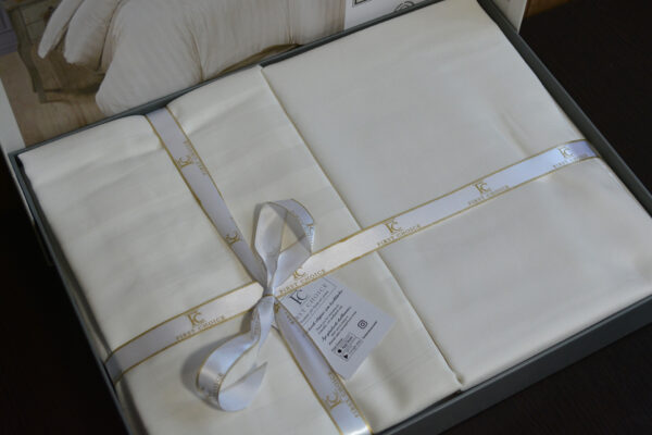 Постільна білизна First Choice Cotton Satin 200 х 220 см Broad Line Cream - Image 3