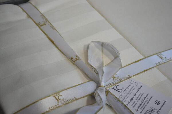 Постільна білизна First Choice Cotton Satin 200 х 220 см Broad Line Cream - Image 4